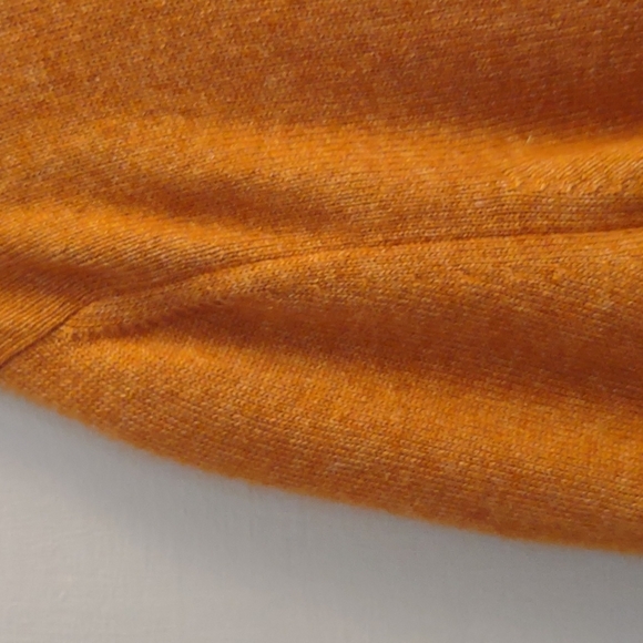 Ladies Cashmere Sweater - Picture 4 of 9